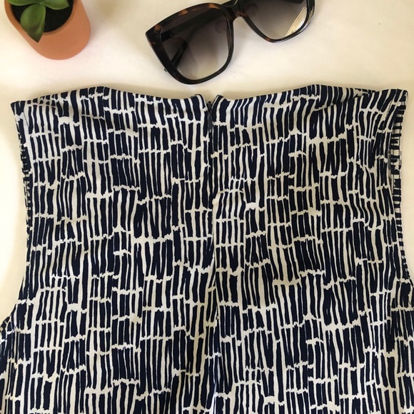 Banana Republic navy white top SP - Picture 3 of 8